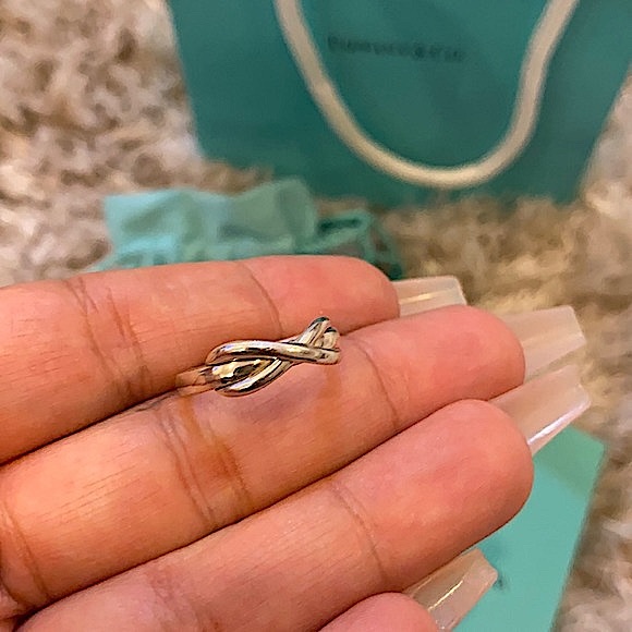 Tiffany & Co Ring - Picture 3 of 8